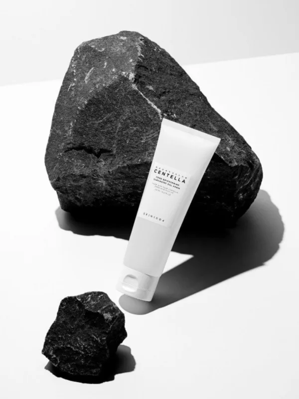 Skin1004 - Madagascar Centella Tone Brightening Cleansing Gel Foam 125ml